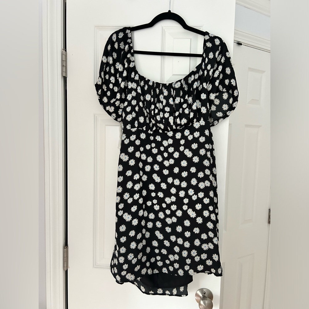 American Eagle Tie back puff sleeve mini dress